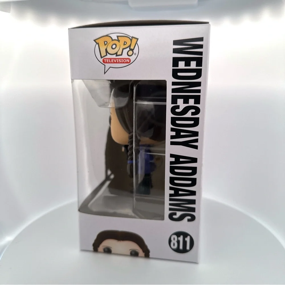 Funko Pop Wednesday Addams #811 The Addams Family Vinyl Figure